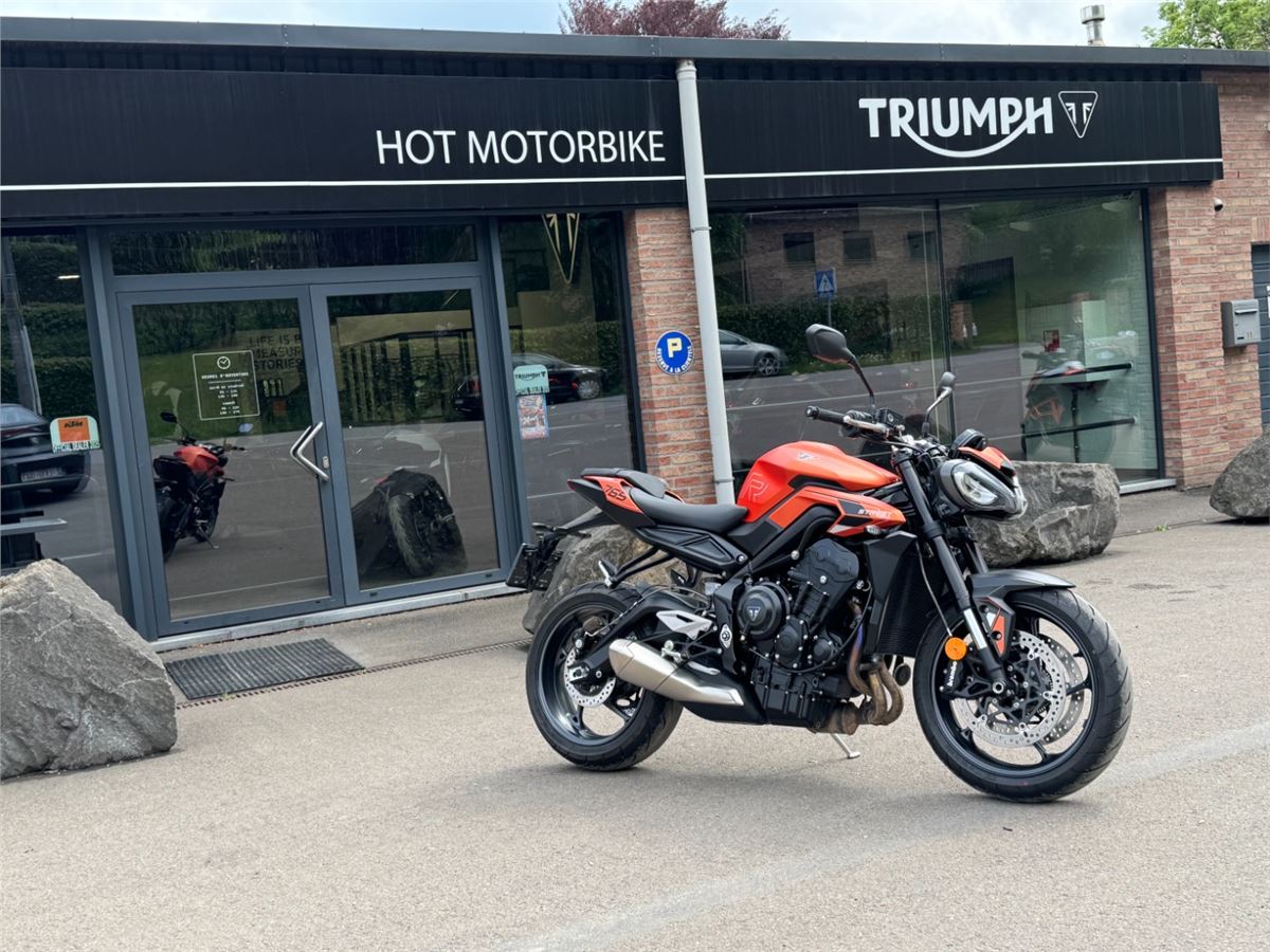 Street Triple R