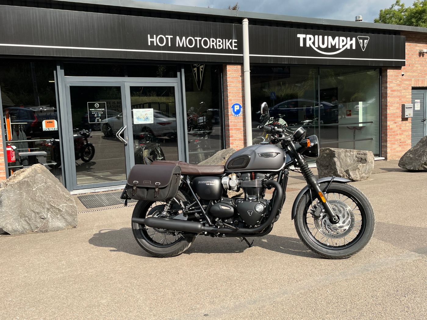 Bonneville T120 Black 